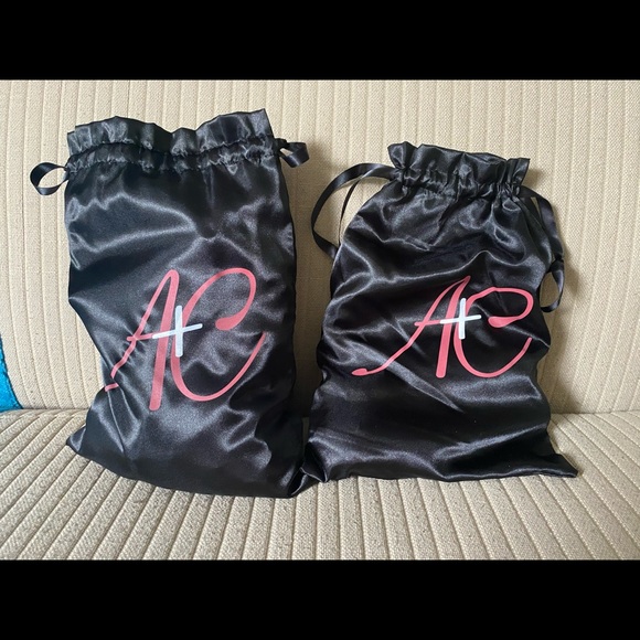 Hair Extensions: 3 Bundles + 1 Frontal - Picture 3 of 4